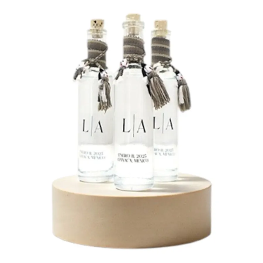 Botellas de mezcal personalizadas
